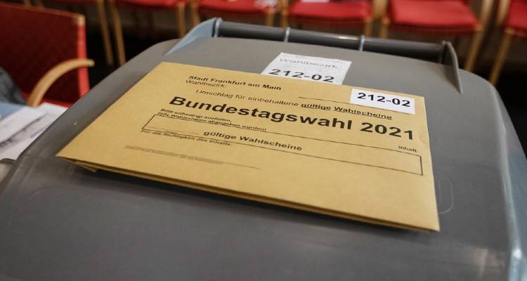 Θρίλερ οι εκλογές στη Γερμανία: Στο 25% Σοσιαλδημοκράτες και Χριστιανοδημοκράτες, δείχνει το exit poll