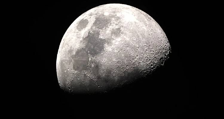Το «φεγγάρι του κάστορα»: Πανσέληνος και ολική έκλειψη Σελήνης αύριο