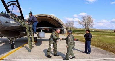 Την 130 Σμηναρχία Μάχης επισκέφθηκε ο Αρχηγός Τακτικής Αεροπορίας (photos)
