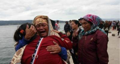 Αγωνία στην Ινδονησία για τους 180 αγνοούμενους από ναυάγιο πλοίου σε λίμνη