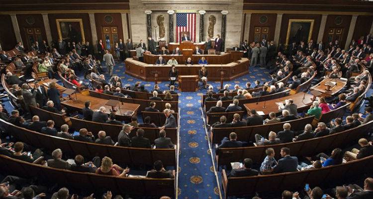ΗΠΑ: Εγκρίθηκε σχέδιο νόμου για την επαναλειτουργία των ομοσπονδιακών υπηρεσιών